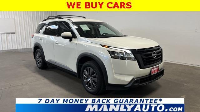 2022 nissan pathfinder sv