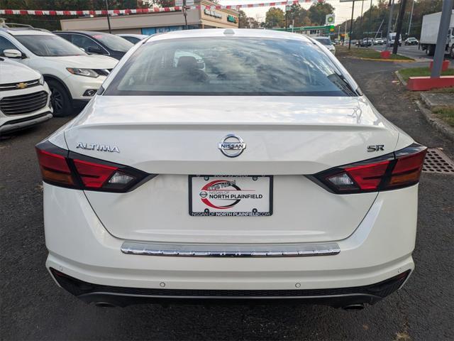 2021 nissan altima sr fwd