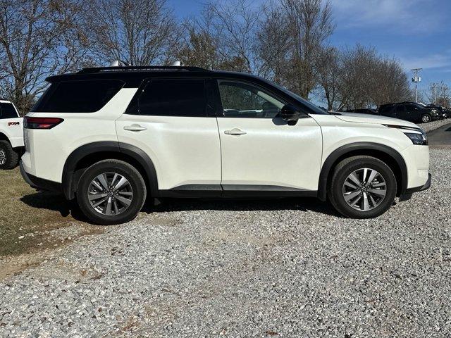 2023 nissan pathfinder sl