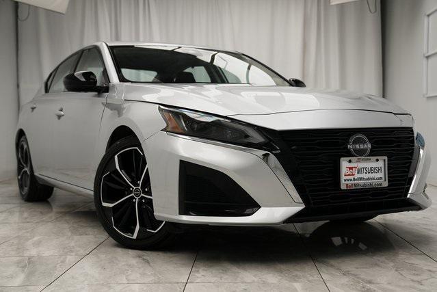 2023 nissan altima sr fwd