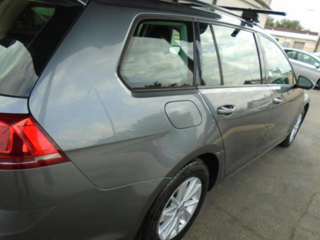 2017 volkswagen golf sportwagen tsi s