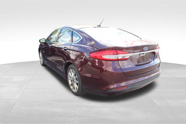 2017 ford fusion se