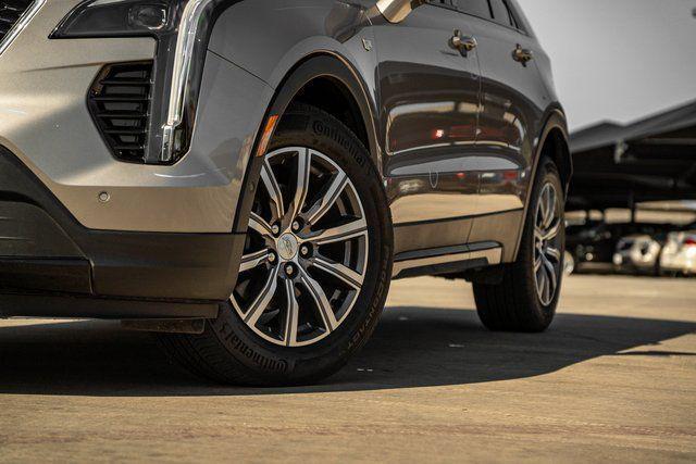 2022 cadillac xt4 sport