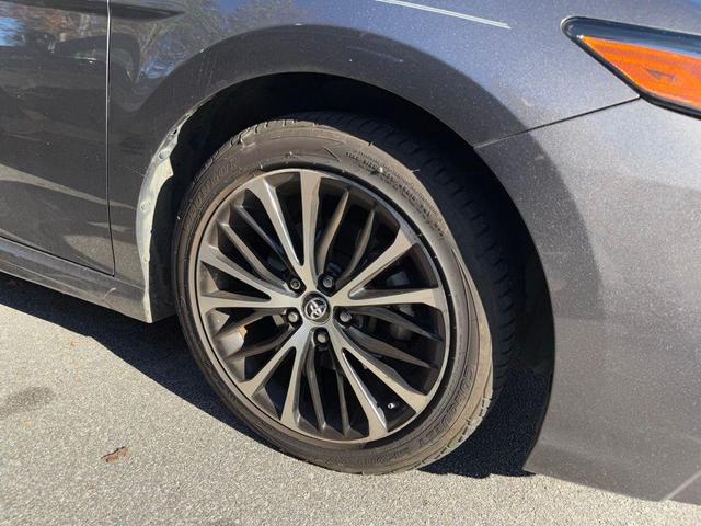 2019 toyota camry se