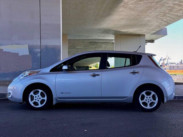 2013 nissan leaf sv