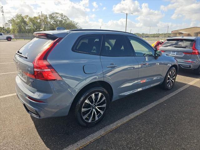 2024 volvo xc60 b5 plus dark theme