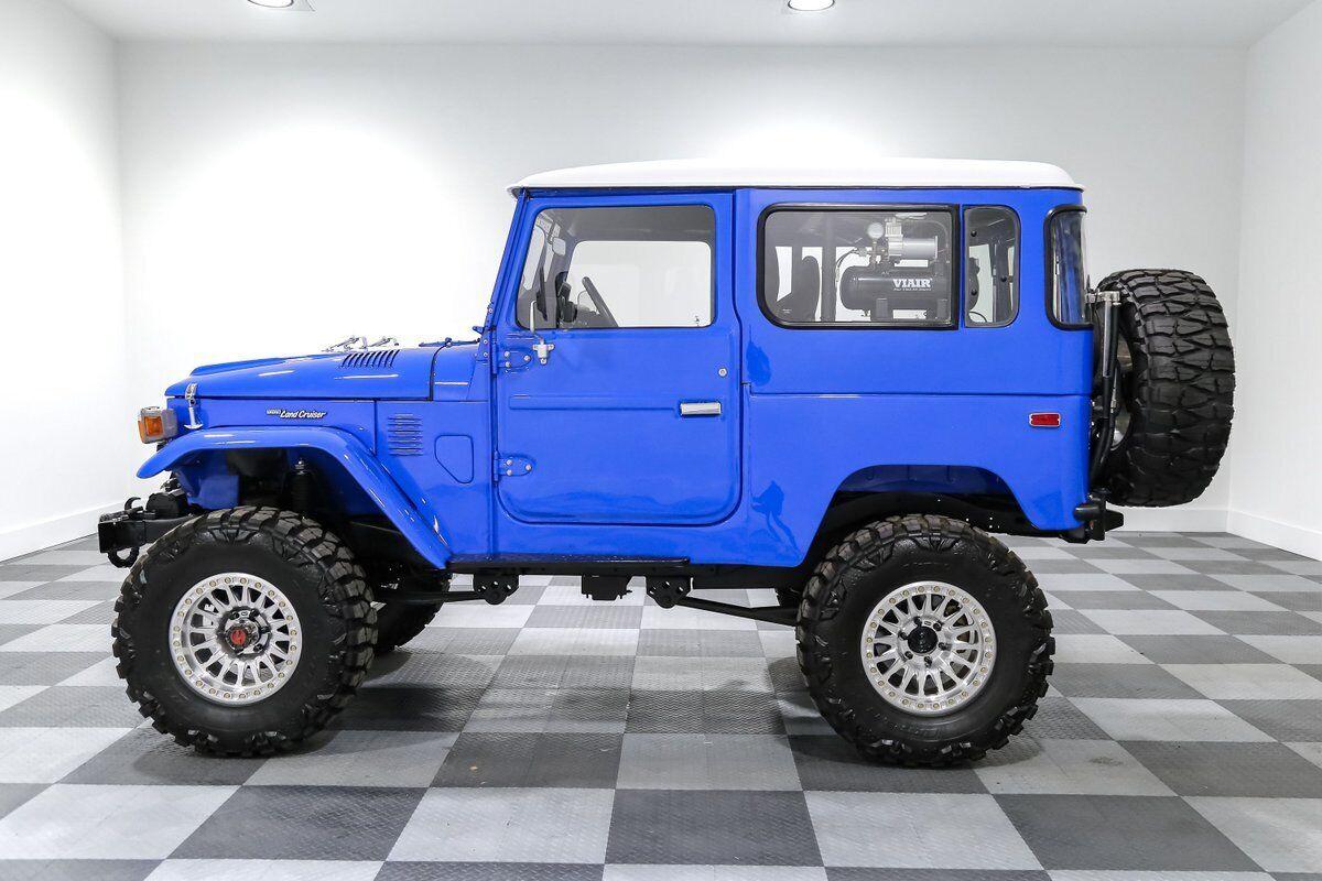 1980 toyota fj 40 land cruiser blue suv 4 5 inline 6 cyl 5 speed