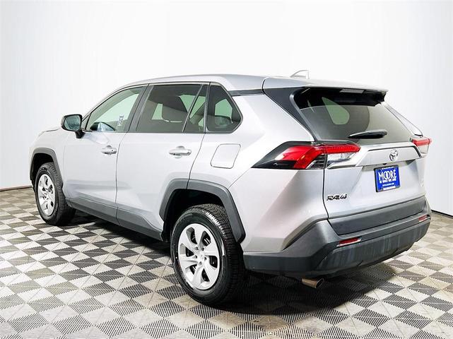2022 toyota rav4 le