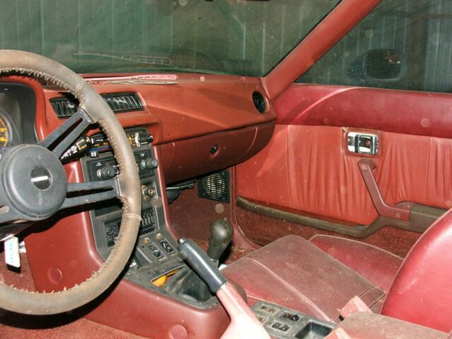 1982 mazda rx-7 2 dr stand shift sunroof