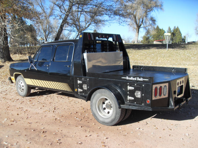 custom 1992 dodge crew cab 350, 5.9 cummins, nv4500 5 speed, leather seats
