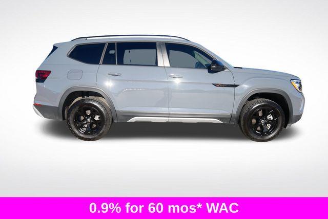 2024 volkswagen atlas 2.0t peak edition sel