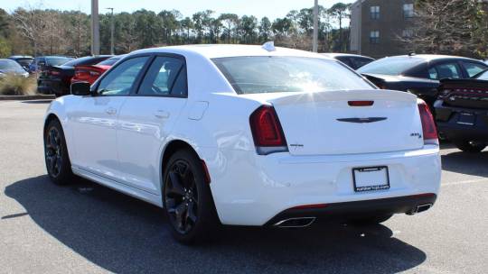 2023 Chrysler 300