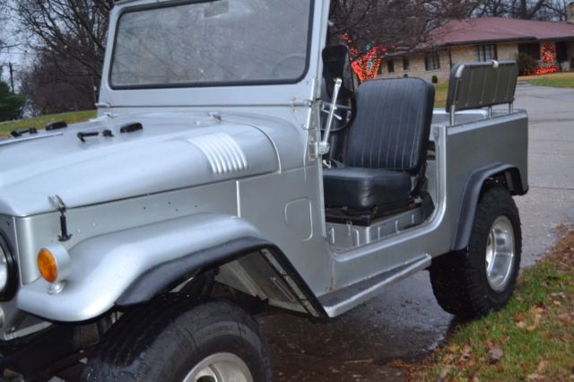 1967 toyota land cruiser fj40