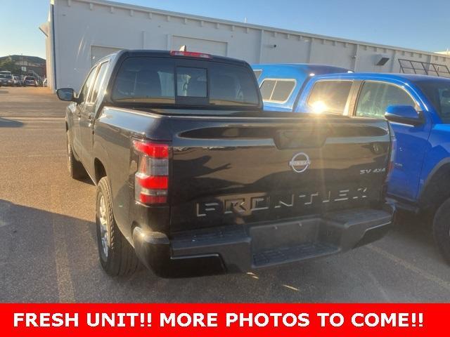 2022 nissan frontier sv