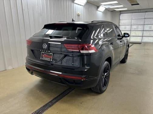 2023 volkswagen atlas cross sport 2.0t sel in frankfort, kentucky