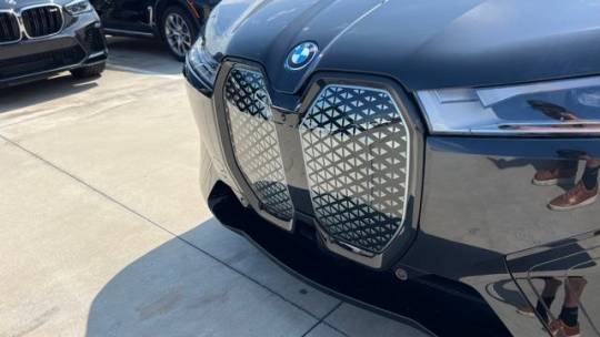 2025 BMW iX