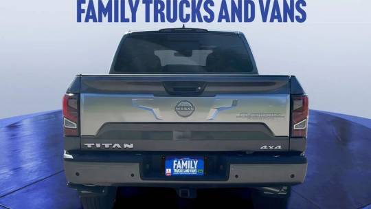 2023 Nissan Titan