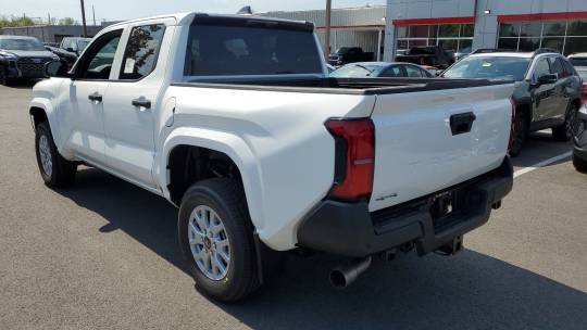 2024 Toyota Tacoma sr