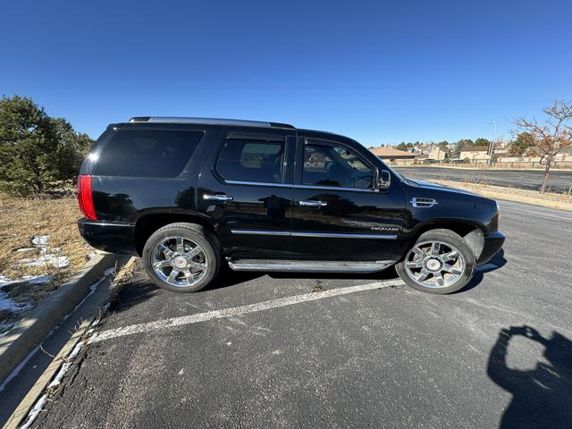 2012 cadillac escalade luxury