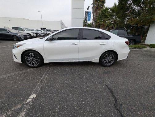 2022 kia forte