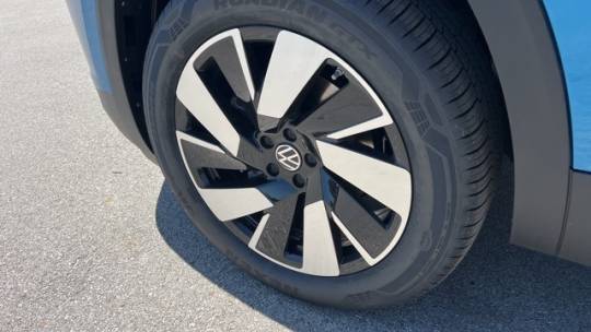 2024 Volkswagen Atlas Cross Sport se w/ technology