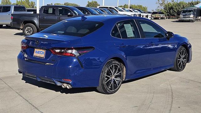 2023 toyota camry se