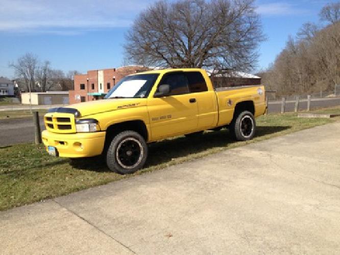 2001 dodge ram 150 in minford, oh