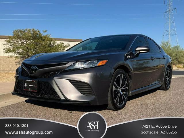 2020 toyota camry se