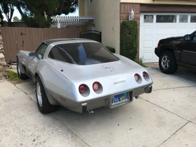 1978 corvette 25th silver edition 4 speed manual