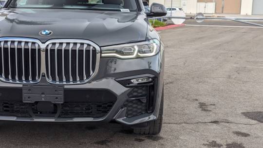 2022 BMW X7
