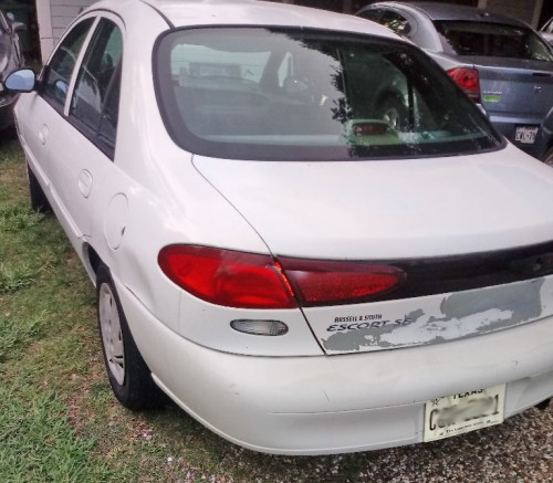 1998 ford escort in texas by owner