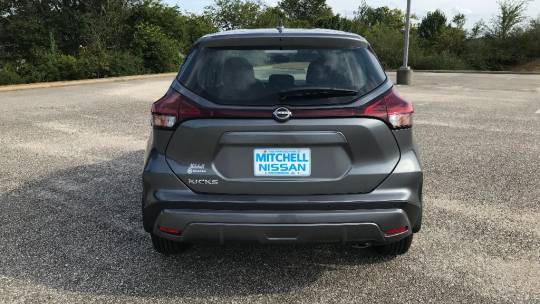 2024 Nissan Kicks