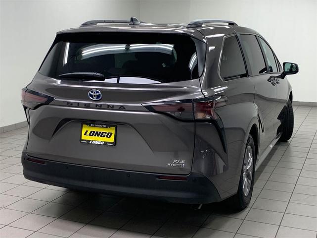 2024 toyota sienna xle