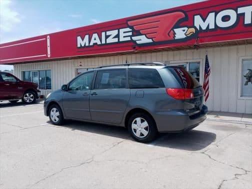 2010 toyota sienna in secaucus, new jersey