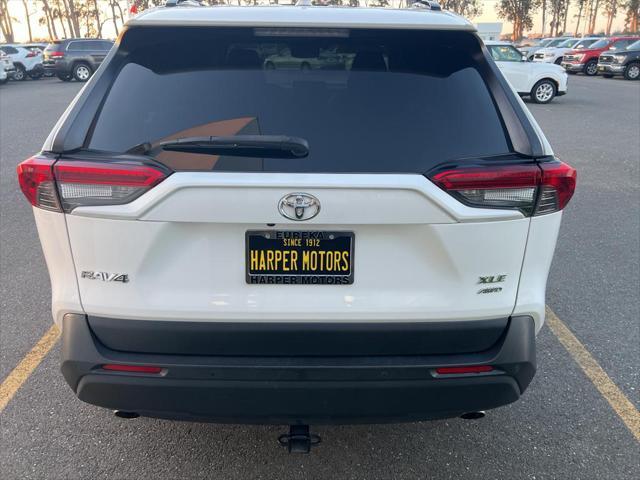 2019 toyota rav4 xle