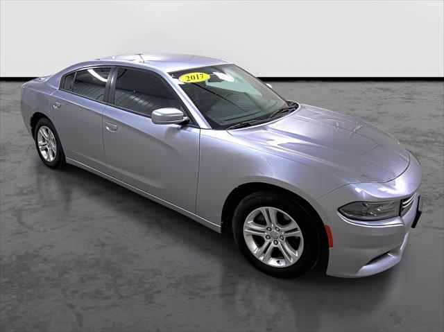 2017 dodge charger se