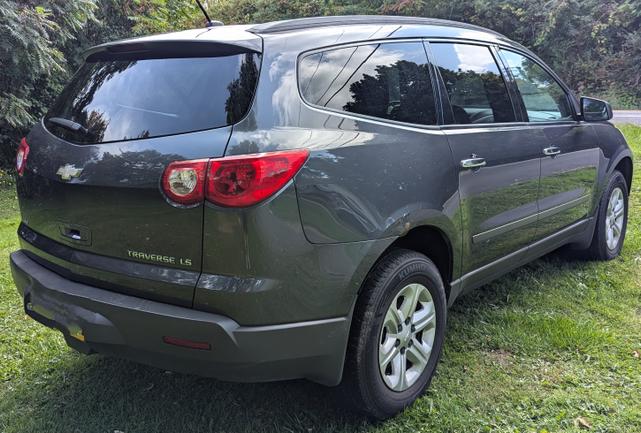 2012 chevrolet traverse ls