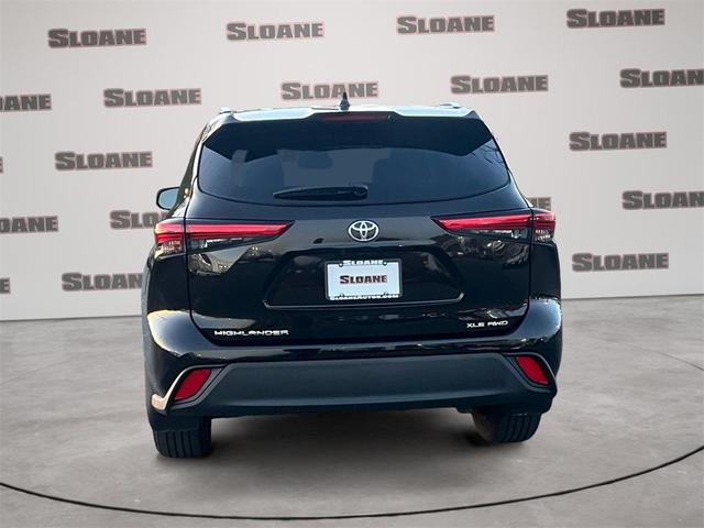 2021 toyota highlander xle