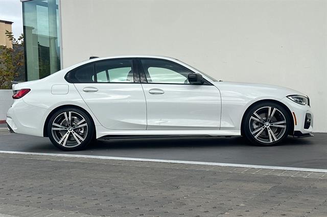 2021 bmw 330 330i