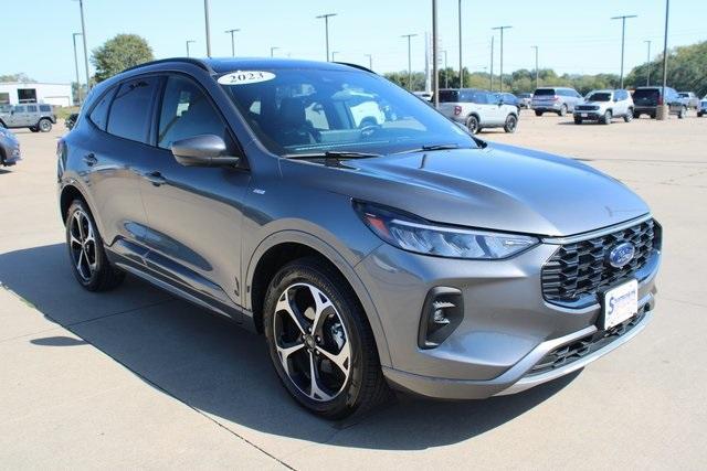 2023 ford escape st-line select