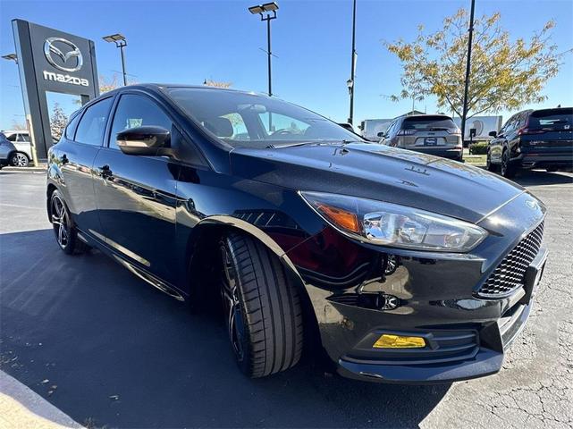 2017 ford focus st base