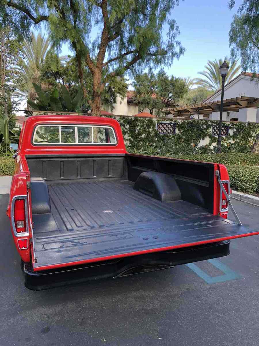 1972 ford f250 pickup red rwd manual custom