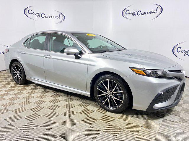 2023 toyota camry se
