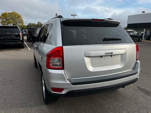 2011 jeep compass base