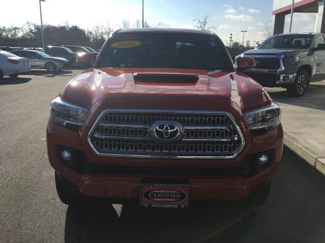2016 toyota tacoma sr5 v6 4x4 sr5 v6 4dr double cab 6.1 ft lb for sale in hartford, connecticut