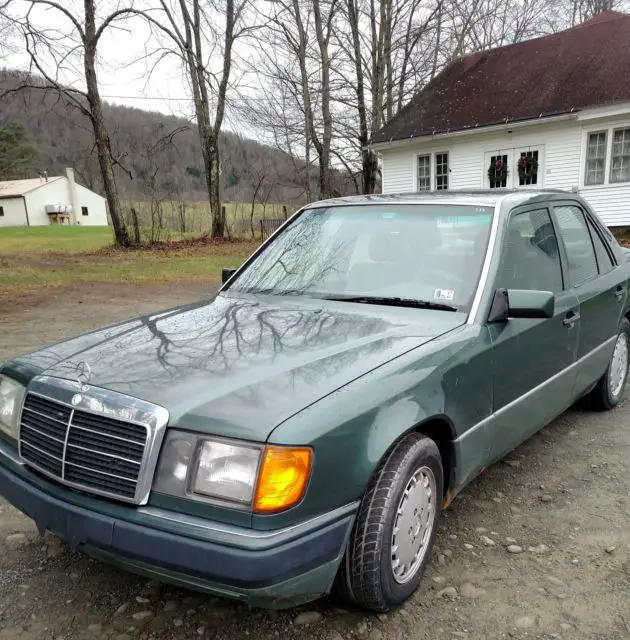 mercedes benz 300d sedan 2.5l turbo diesel