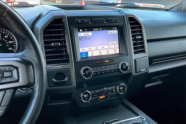 2019 ford expedition xlt