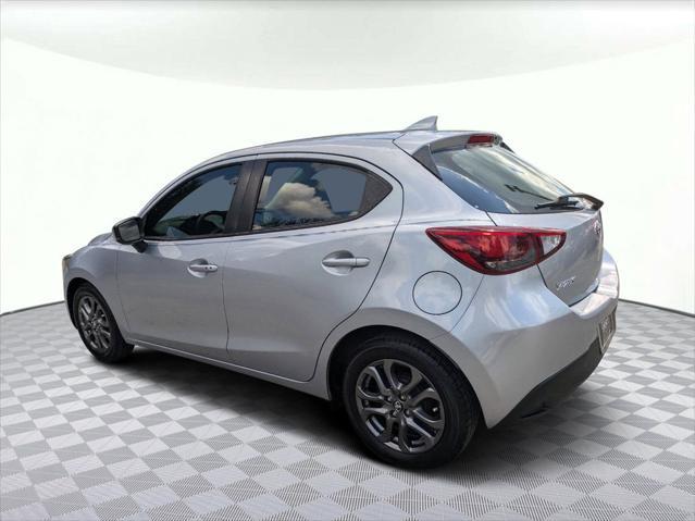 2020 toyota yaris sedan le