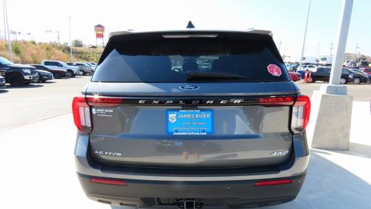 2025 Ford Explorer