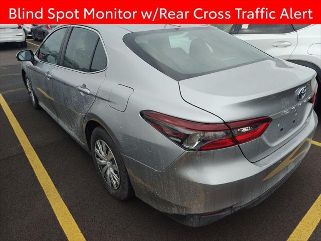 2021 toyota camry le